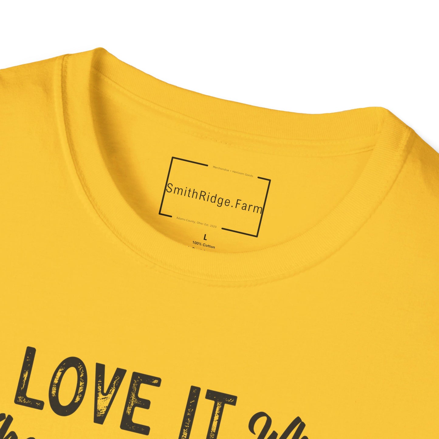 I LOVE IT WHEN SHE BENDS OVER. FISHING HUMOR. Cotton, Short Sleeve, Crew Neck Tee.