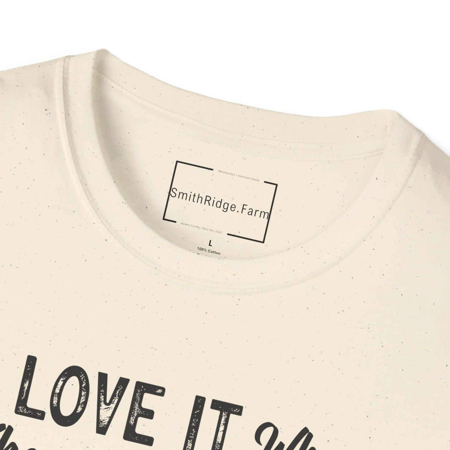 I LOVE IT WHEN SHE BENDS OVER. FISHING HUMOR. Cotton, Short Sleeve, Crew Neck Tee.