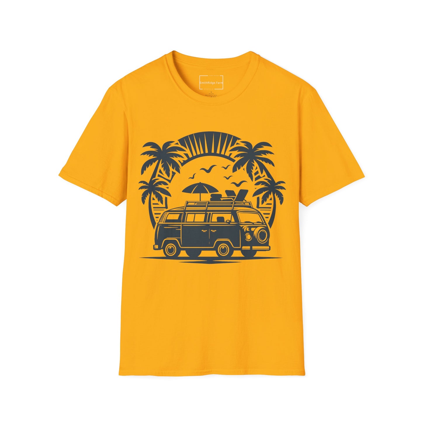 VINTAGE VOLKSWAGON ON THE BEACH. Cotton, Short Sleeve, Crew Neck Tee.