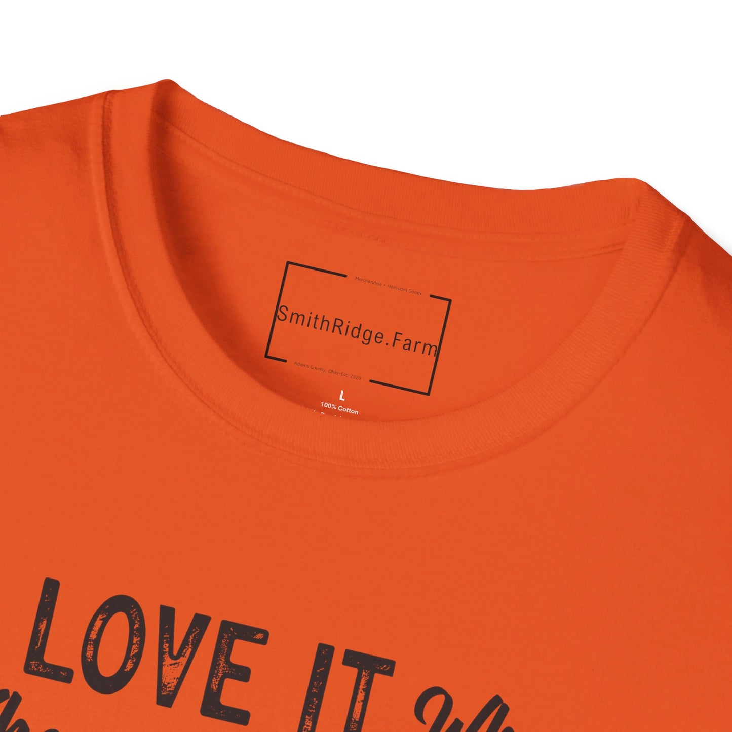I LOVE IT WHEN SHE BENDS OVER. FISHING HUMOR. Cotton, Short Sleeve, Crew Neck Tee.