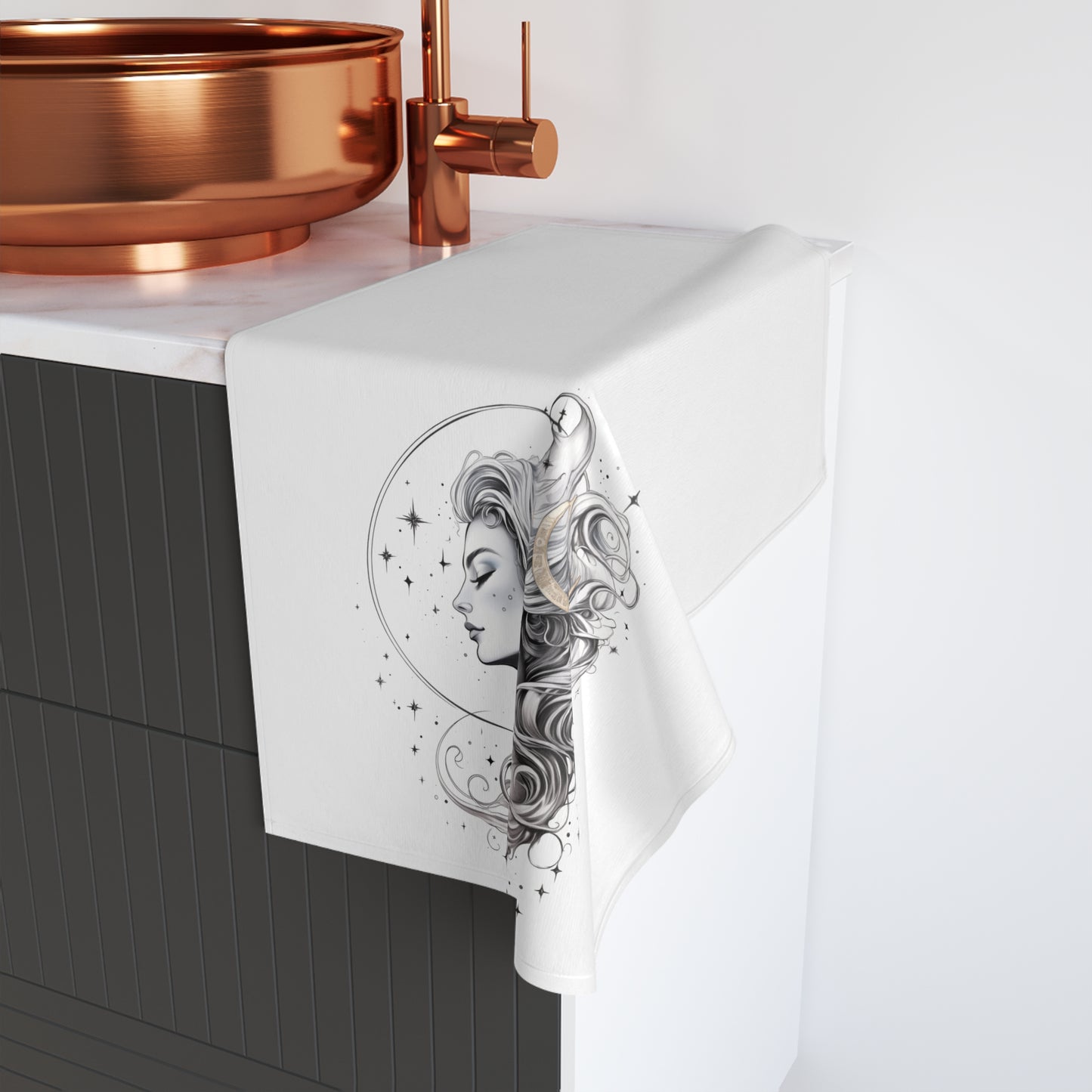 MOON AND STAR LOVER. Hand Towel.