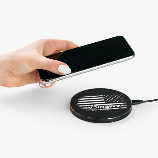 AMERICA AND THE AMERICAN FLAG. Wireless Charger.